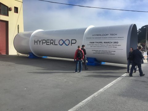 Hyperloop завершила второй этап тестирования сверхзвукового поезда будущего