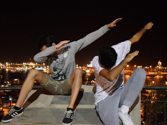 В Саудовской Аравии певца арестовали за дэб на сцене