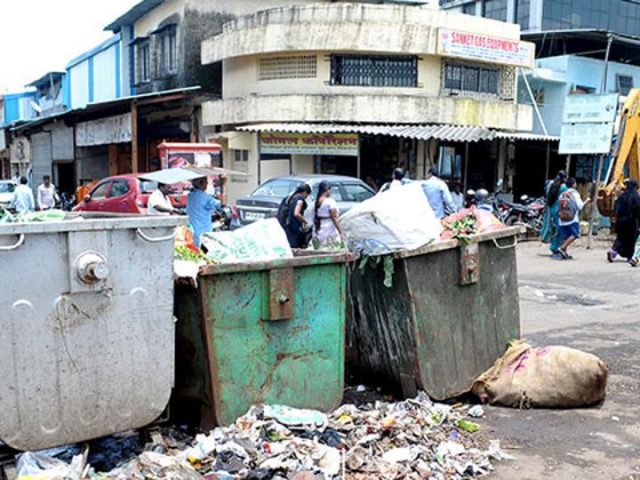 Индийские власти призвали жителей фотографироваться на помойках
