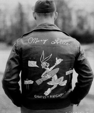 Находка: пинап-рисунки на куртках американских летчиков времен Второй мировой войны