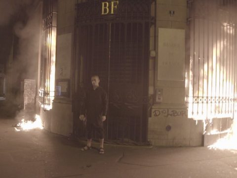 Петра Павленского отпустили из-под стражи
