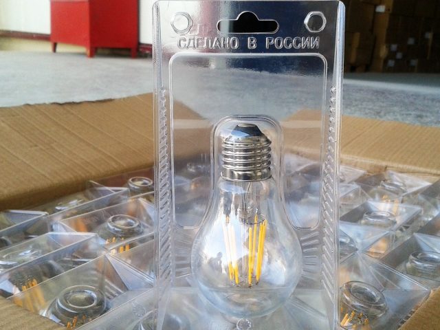 Подделка дня: в Китае штампуют лампочки под маркой саранского завода