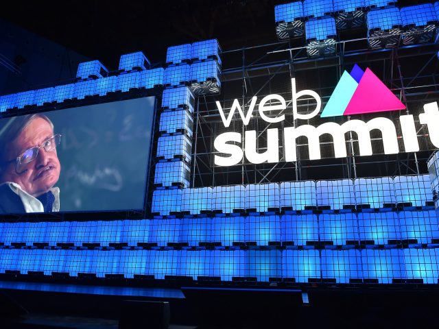 Стивен Хокинг заявил, что искусственный интеллект может уничтожить человечество