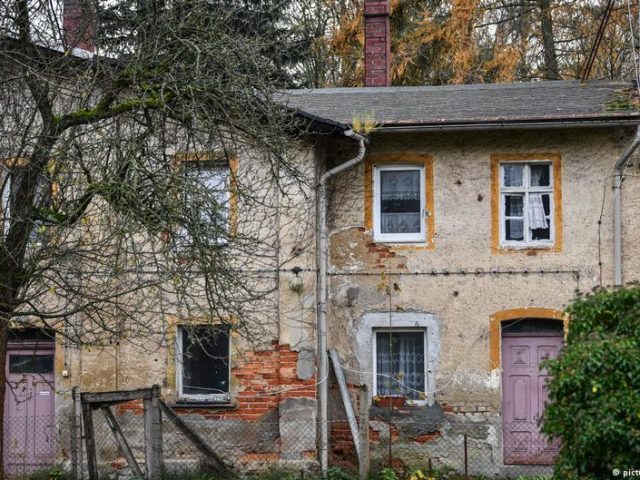 История: в Германии за 140 000 евро продали деревню с 20 жителями