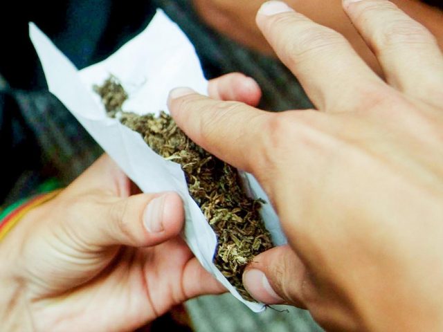 Исследование: легализация марихуаны не делает ее популярнее среди подростков