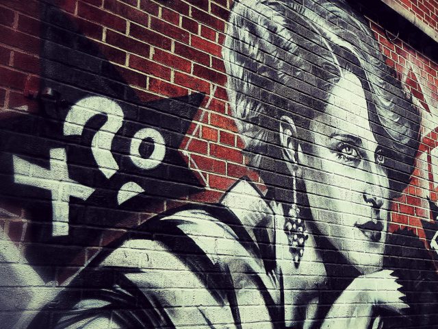 «Яндекс»: что интересует россиян в женщинах