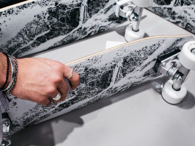 IKEA начнет продавать скейтборды