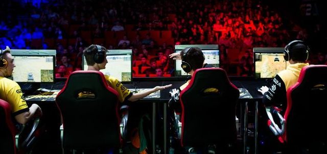 ИТМО впервые в России будет выплачивать стипендию киберспортсменам