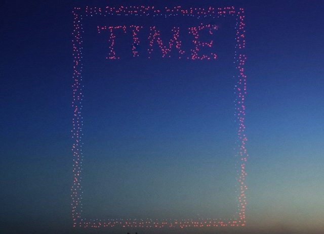 Журнал Time создал обложку из 958 дронов