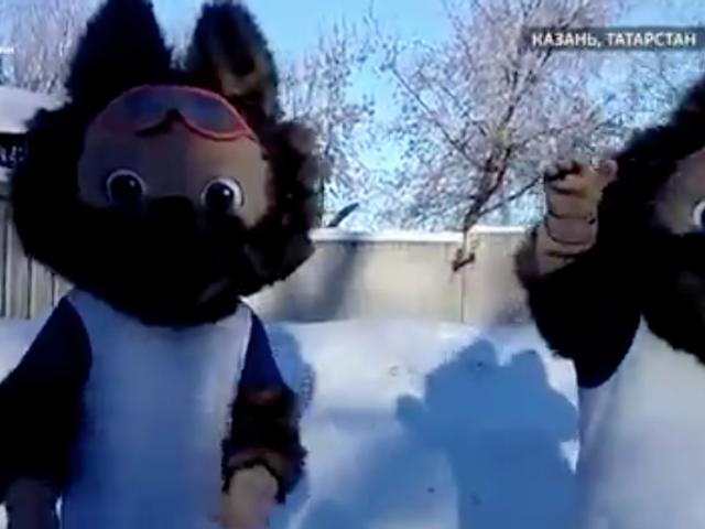 Швея из Казани стала фигурантом уголовного дела из-за трех кукол Забиваки, сшитых для полицейского