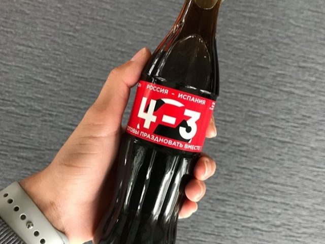 Coca-Cola выпустила серию бутылок со счетом матча «Россия — Испания»