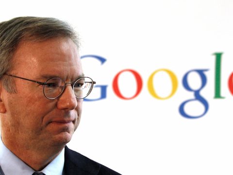 Экс-глава Google: к 2028 году в мире будет два интернета