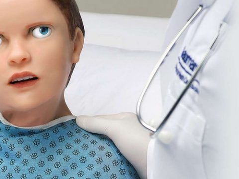Ученые создали робота, который умеет плакать и звать маму