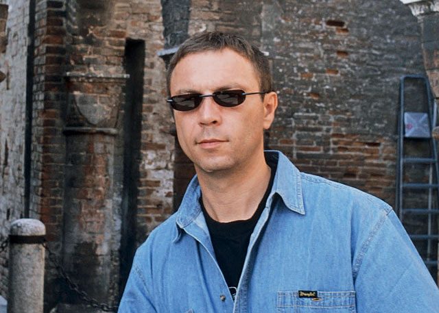 Налоговики доказали, что Пелевин существует: он оформил ИП