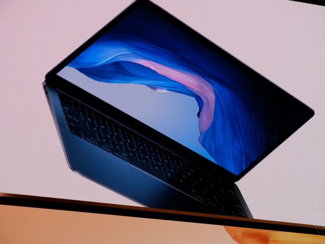 Apple представила новый Macbook Air с экраном Retina Display и сканером отпечатков