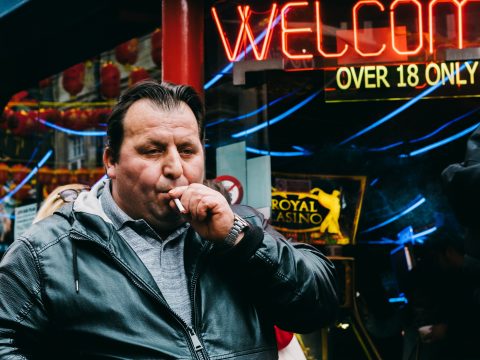 На Гавайях планируют не продавать сигареты лицам младше 100 лет
