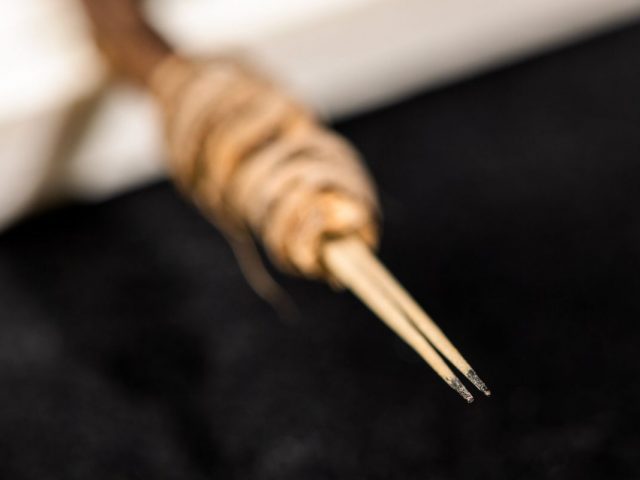 Археологи обнаружили в Северной Америке древнейший инструмент для татуировок