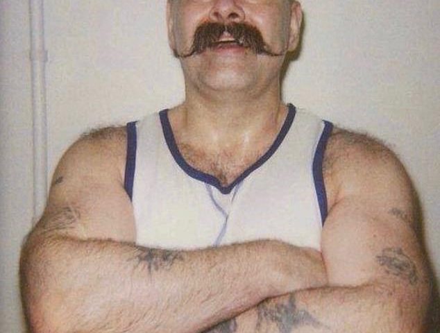 Чарльз Бронсон отправил часть своих усов бывшей жене. Так он отпраздновал развод