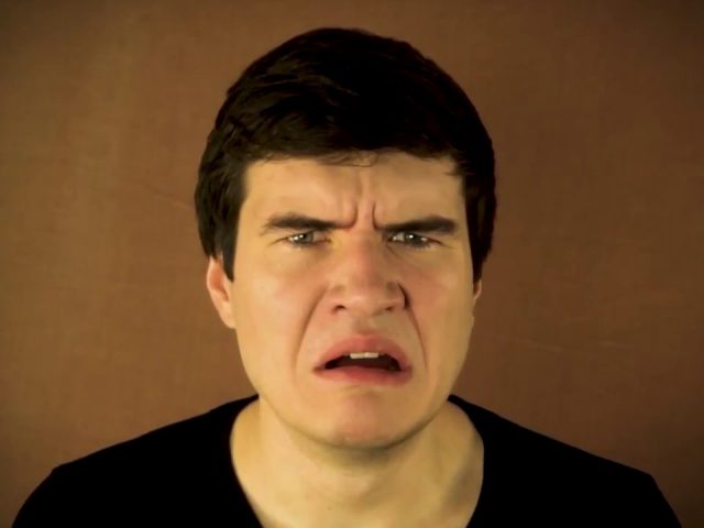 BadComedian предъявили иск на миллион рублей из-за обзора фильма «За гранью реальности»