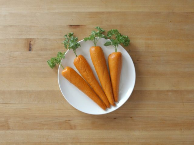 Сеть фастфуда Arby сделала морковь из мяса — на вкус почти как овощ