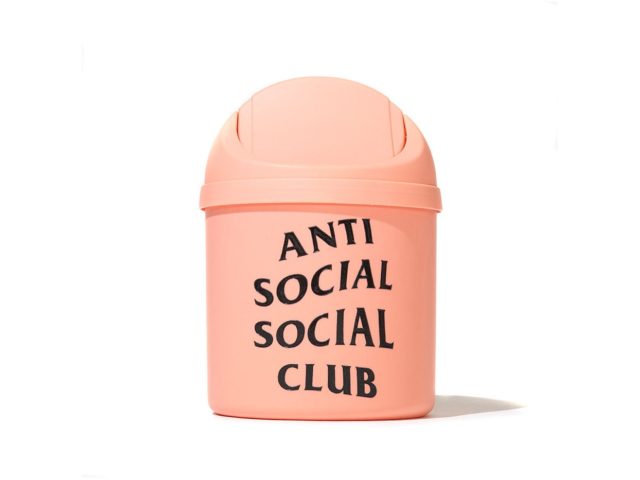 Рисоварка, урна, зажигалка. Anti Social Social Club выпустил коллекцию аксессуаров
