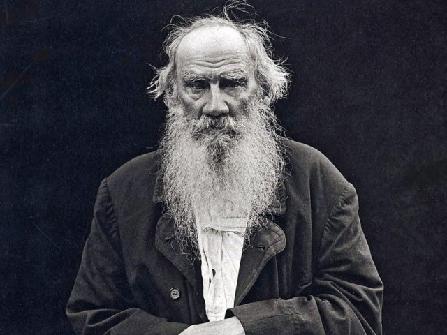 Lev TolstoJ kniga glav