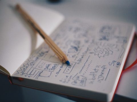 В Европейском университете собирают народный архив из детских рисунков, школьных анкет и альбомов
