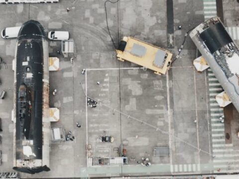 Во Франции две старые атомные подлодки разрежут пополам, чтобы сделать одну новую