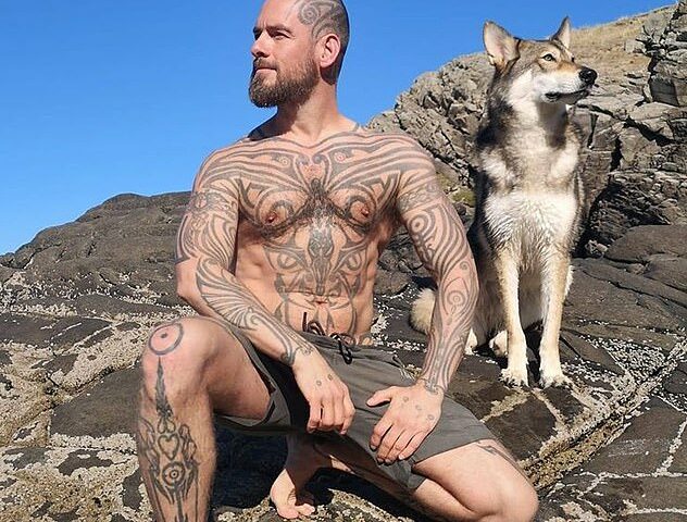 История: знаменитый немецкий актер гей-порно переехал в Шотландию, стал пожарным и баллотируется в парламент, чтобы продвигать семейные ценности