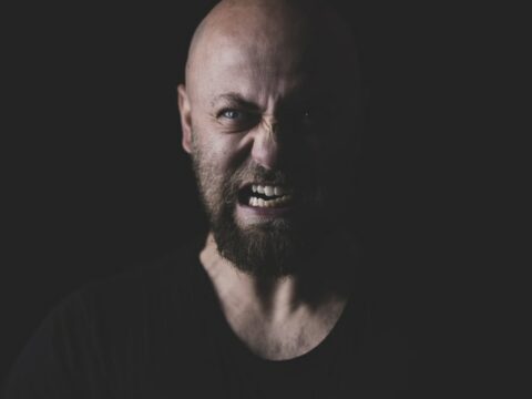 Исследование: нарциссизм тесно связан с агрессией