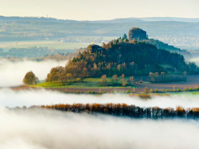 Самая маленькая гора в Саксонской Швейцарии продается за 235 тысяч долларов