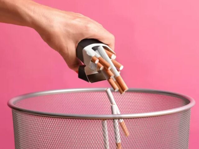 Исследование: меньшее количество выкуренных сигарет не снижает риск деменции