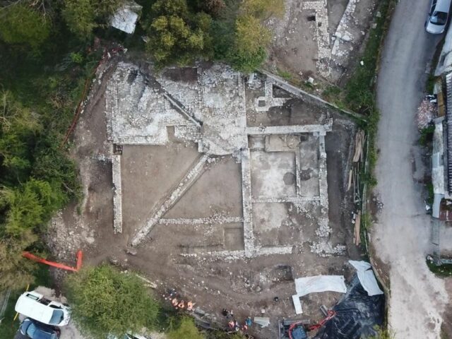 Рядом с французской деревней обнаружили древнеримскую баню. Ей 1800 лет