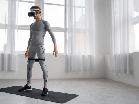 Ученые из МГУ выяснили, как VR-технологии помогают спортсменам оставаться в форме