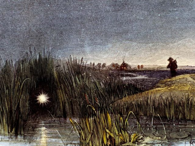 Ученые нашли причину возникновения «блуждающих огней», мерцающих над болотами и кладбищами