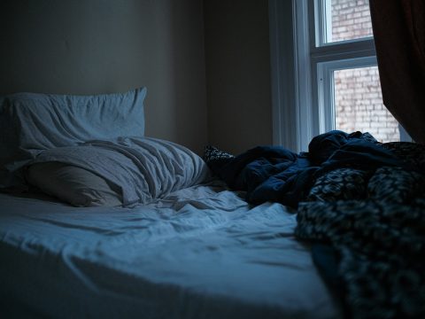 Синдром взрывающейся головы: почему некоторые люди слышат громкие звуки при засыпании