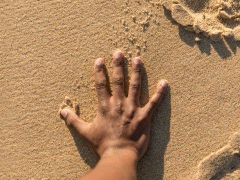 Исследование: люди обладают «суперспособностью» — умением осязать предметы, не соприкасаясь с ними