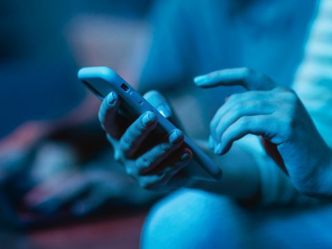 Исследование: как регулярный просмотр коротких видео влияет на состояние нашего мозга