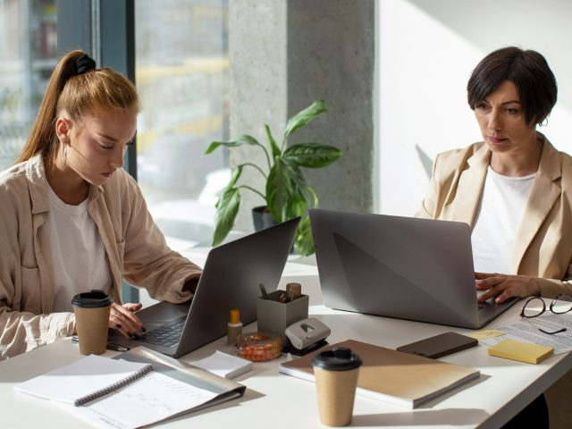 Исследование: жители каких стран трудятся на износ, а каких — успевают отдыхать от работы