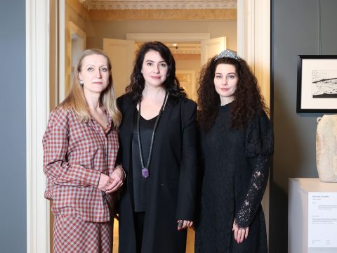 «Чувствуем время и фиксируем его»: интервью с кураторами выставки о современном русском стиле Элиной Туктамишевой, Ириной Батьковой и Светланой Поповой