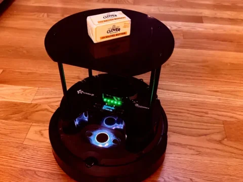 Ученые «внедрили» ИИ в «мозг» роботов-пылесосов — устройства столкнулись с «экзистенциальным кризисом»