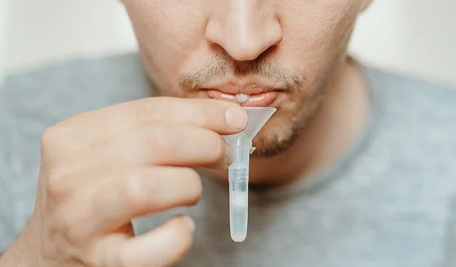 Ученые изобрели тест, упрощающий диагностику психических расстройств через анализ слюны