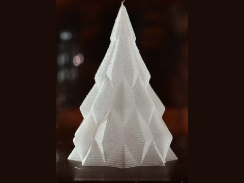 Физики использовали 3D-принтер, чтобы напечатать праздничную елку из частиц льда