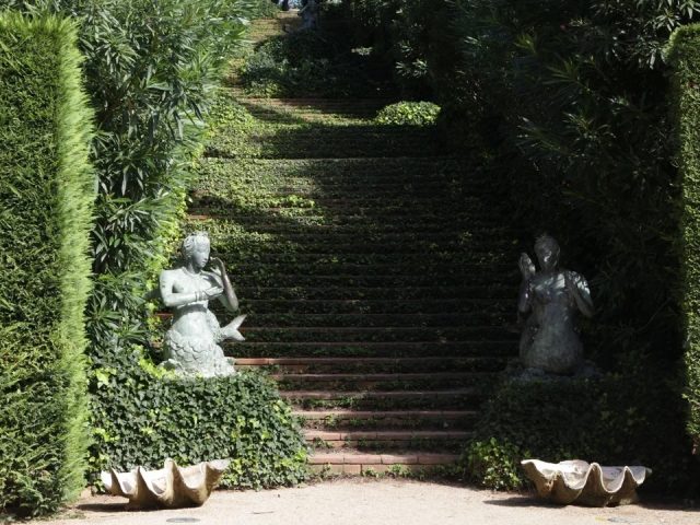 «Вдруг появился ленд-арт»: интервью с историком садов Борисом Соколовым