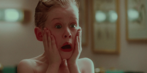 Тест: смогли бы вы остаться один дома на Новый год?