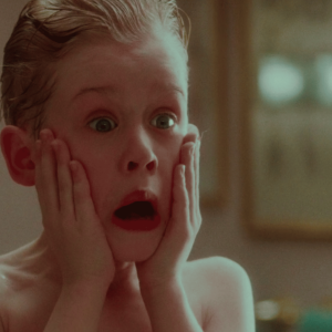 Тест: смогли бы вы остаться один дома на Новый год?