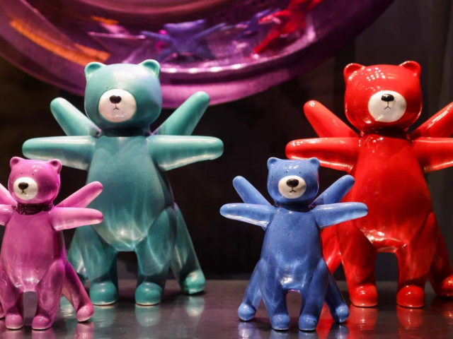 Парк «Зарядье» и проект «СВОЯСИ» открыли выставку, посвященную русской игрушке