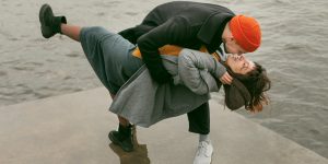 Синдром «демоверсии»: почему мы идеальны в начале отношений и что такое лимеренция