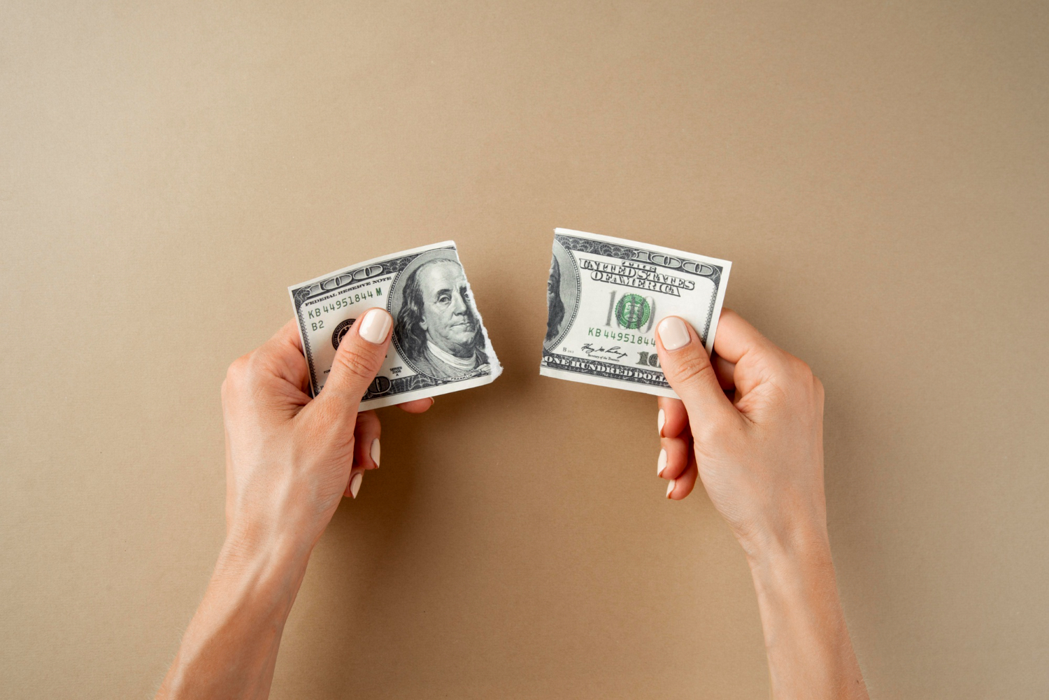 Разорванные деньги