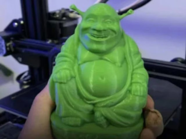 Филиппинка в течение четырех лет поклонялась фигурке с изображением Шрека